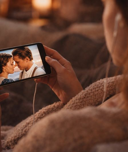 Onde assistir filmes de romance no celular com aplicativos