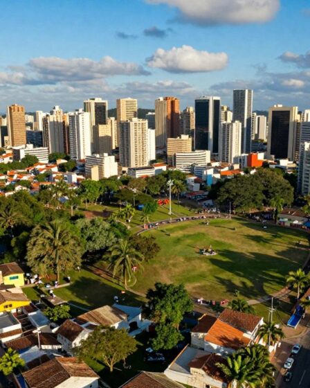 Casas e Cidades Pelo Satélite